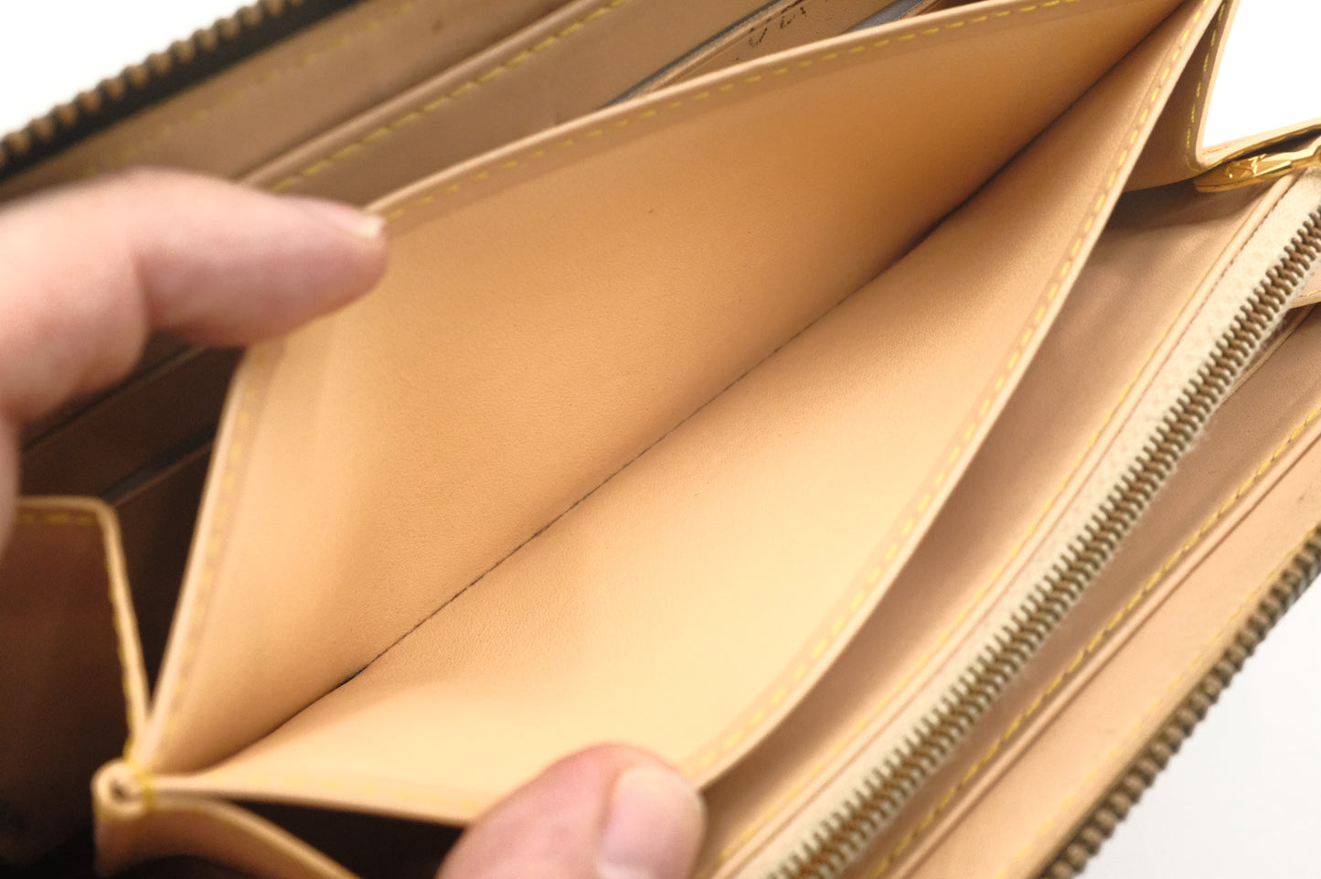 Louis Vuitton Long Zippy Wallet in Black Multicolor Canvas