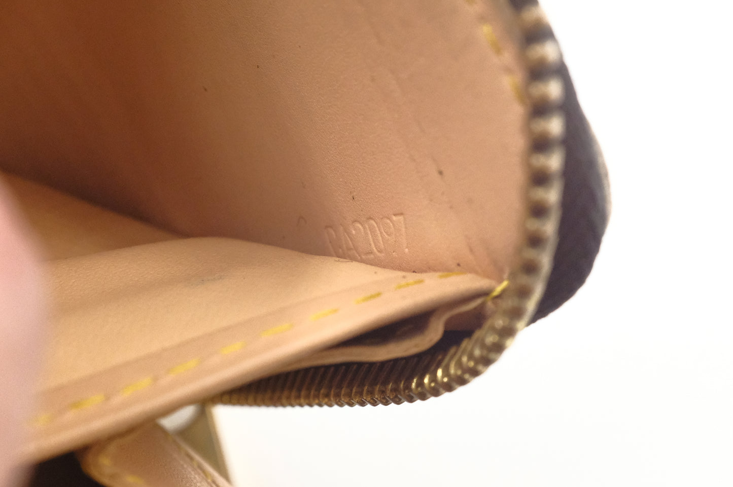 Louis Vuitton Long Zippy Wallet in Black Multicolor Canvas