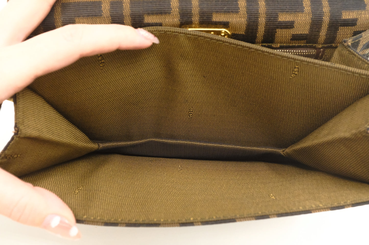 Fendi Shoulder Bag in Zucca Canvas