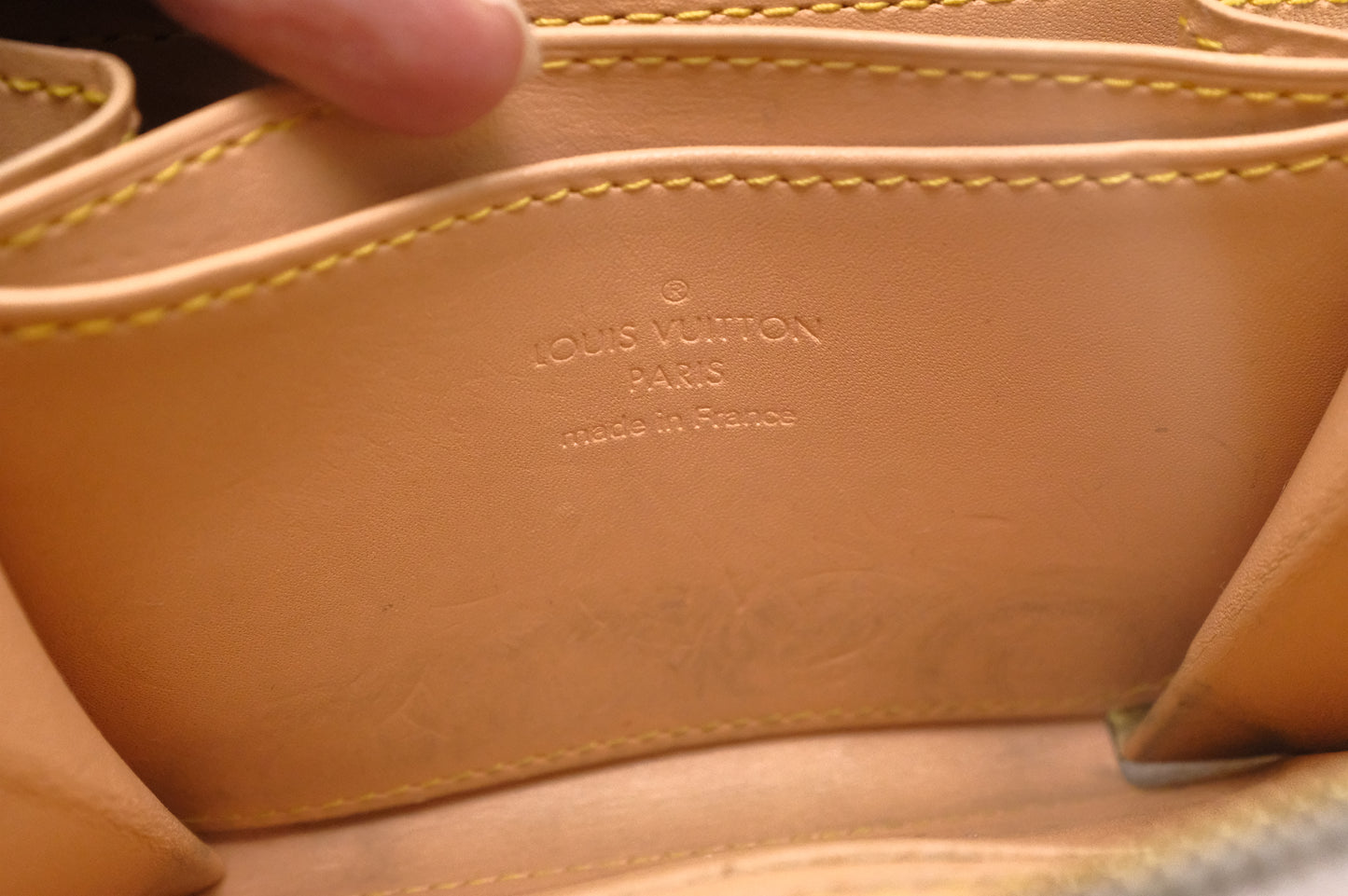 Louis Vuitton Zippy Compact Wallet in White Multicolor Canvas