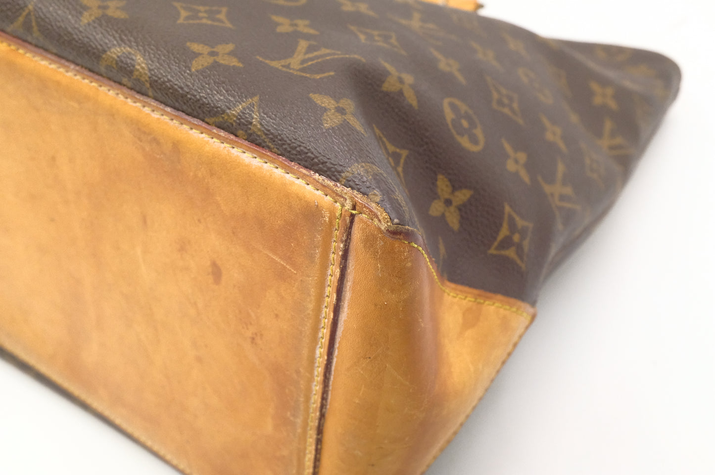 Louis Vuitton Cabas Mezzo in Monogram Canvas