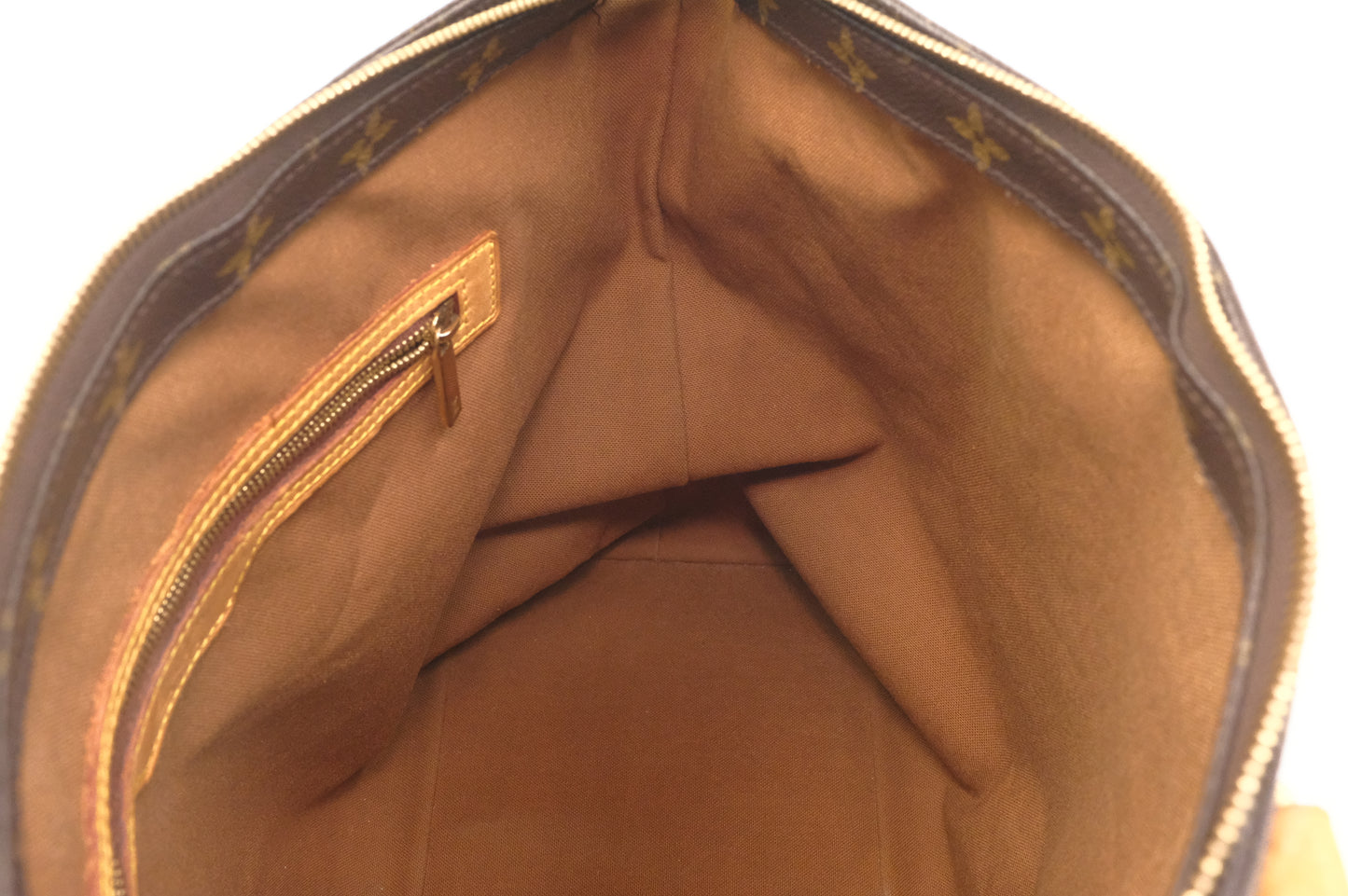 Louis Vuitton Cabas Mezzo in Monogram Canvas