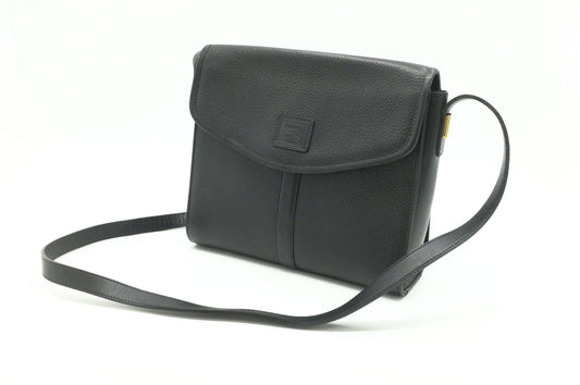 Burberry Shoulder Bag in Black Leather