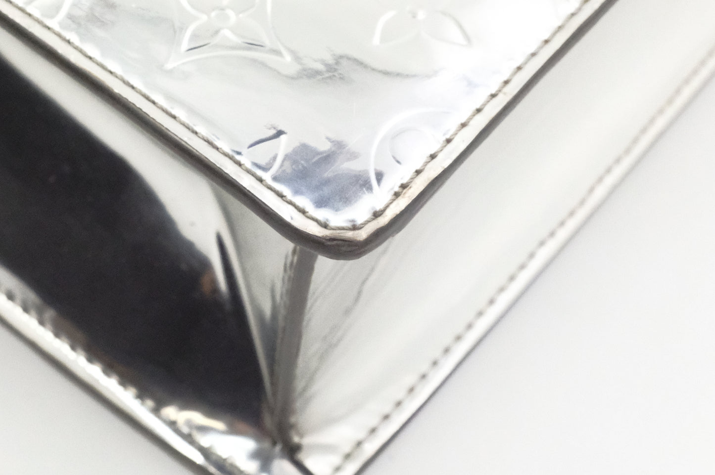 Louis Vuitton Sac Plat in Miroir Vernis Leather