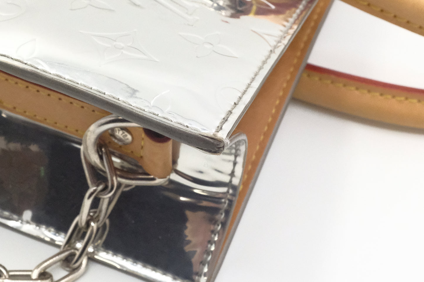 Louis Vuitton Sac Plat in Miroir Vernis Leather