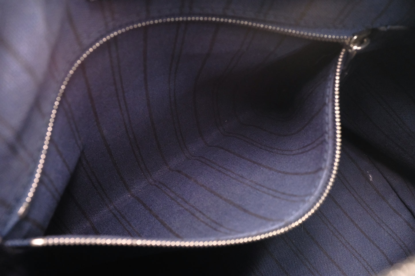 Louis Vuitton Speedy 25 Bandouliere in Metallic Navy Blue Empreinte Leather