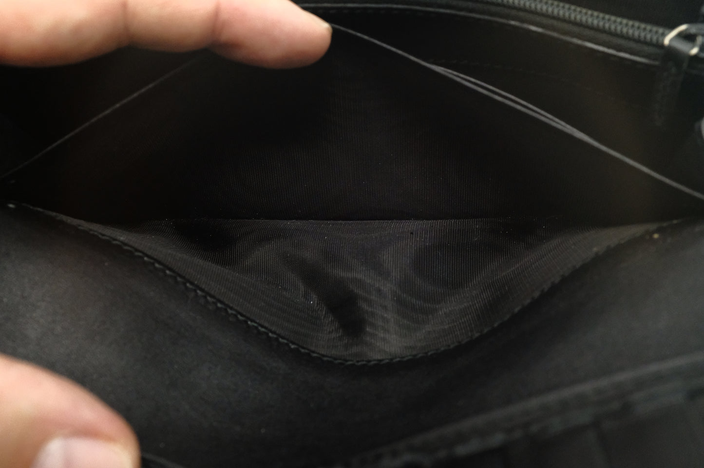 Gucci Long Wallet in Black Guccissima Leather