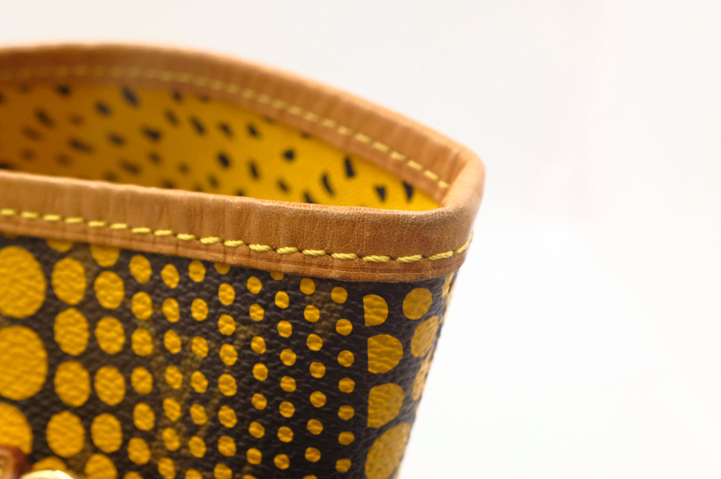 Louis Vuitton Yayoi Kusama Neverfull MM in Yellow Wave Monogram Canvas