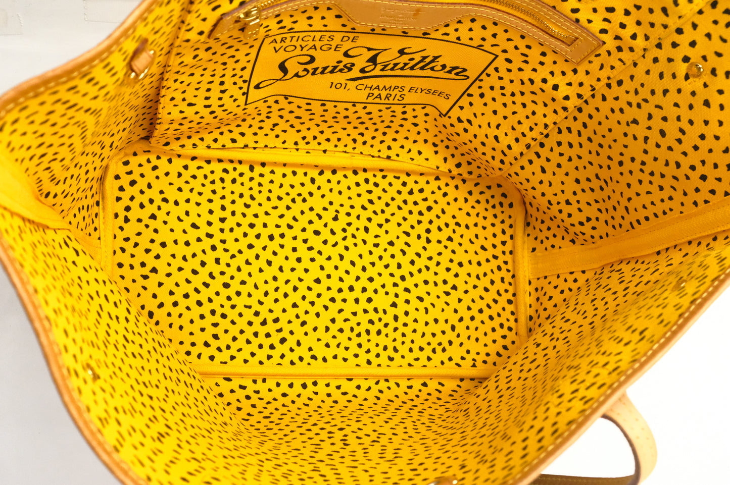 Louis Vuitton Yayoi Kusama Neverfull MM in Yellow Wave Monogram Canvas