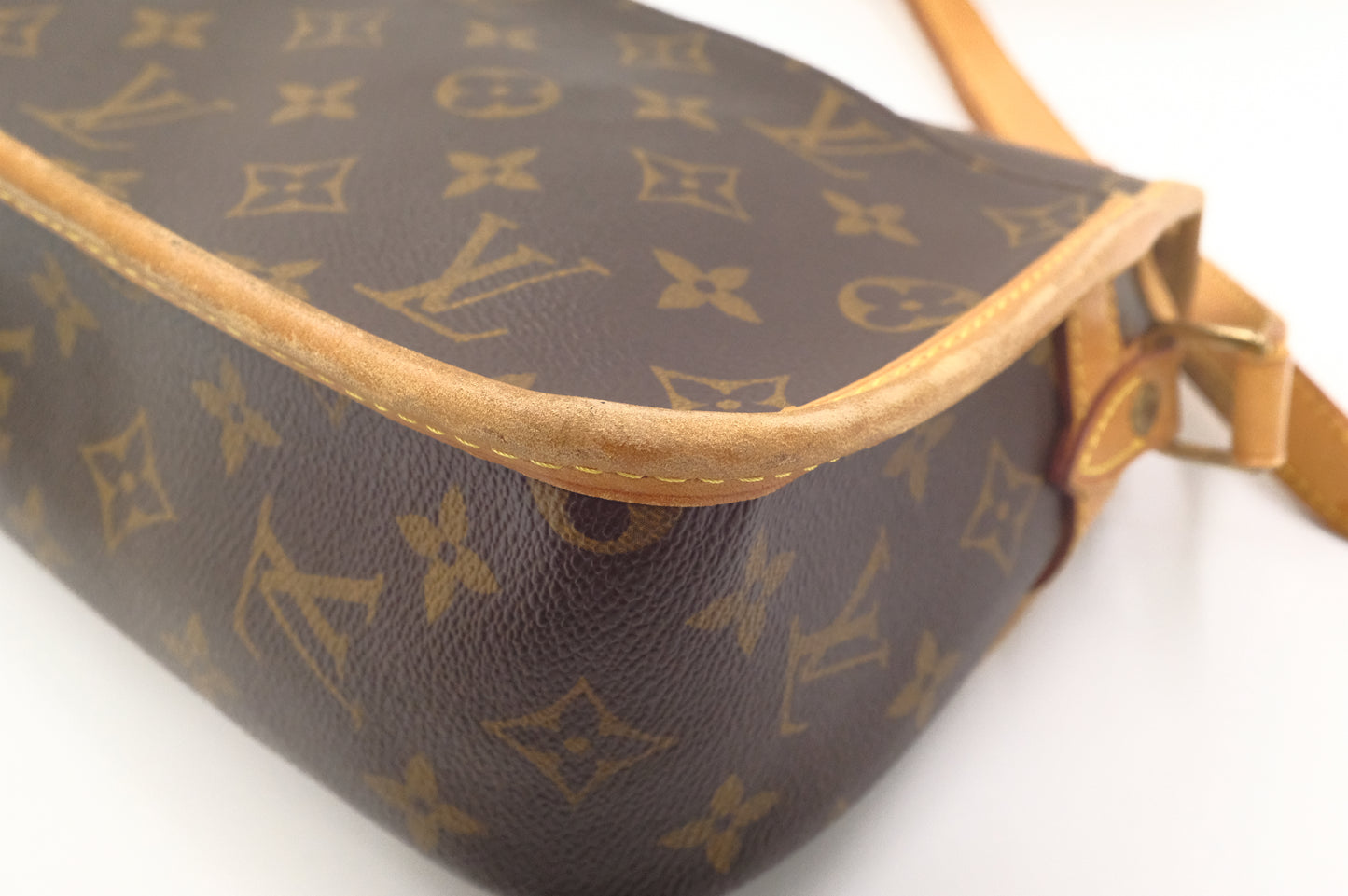 Louis Vuitton Sologne in Monogram Canvas