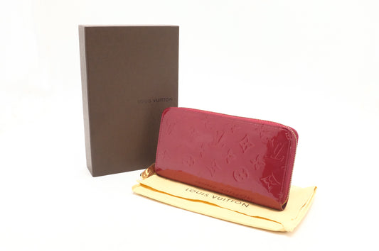 Louis Vuitton Zippy Long Wallet in Red Vernis Leather