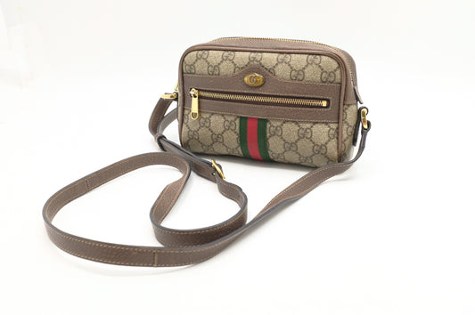 Gucci Crossbody Bag in GG Supreme Canvas