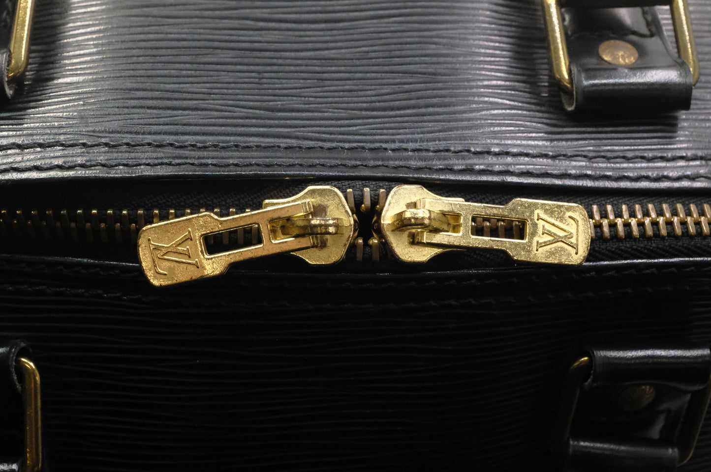 Louis Vuitton Keepall 55 in Black Epi Leather