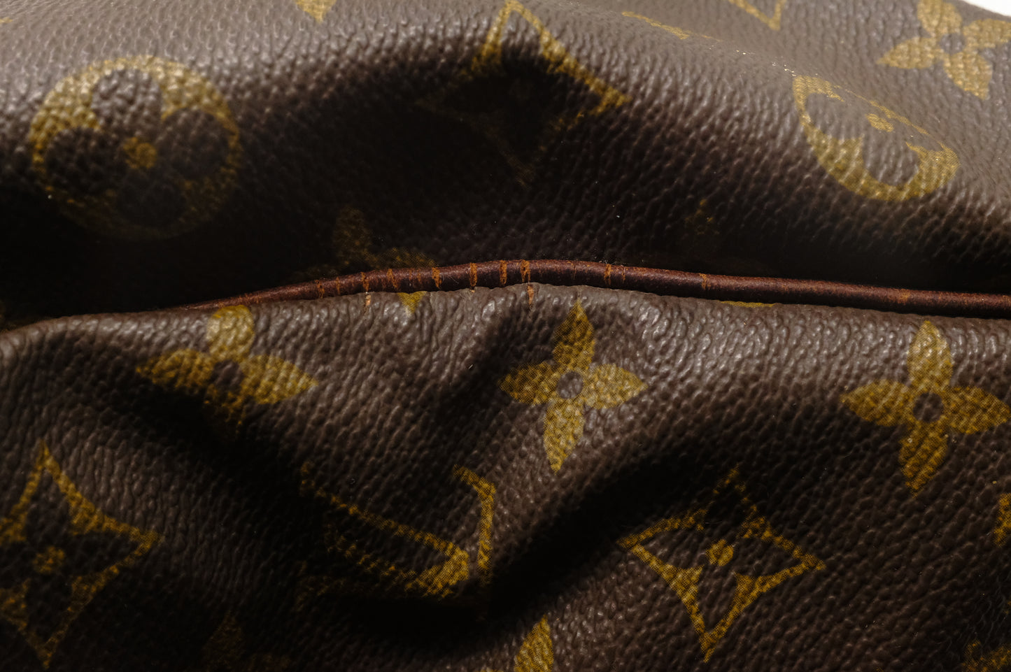 Louis Vuitton Keepall in Monogram Canvas