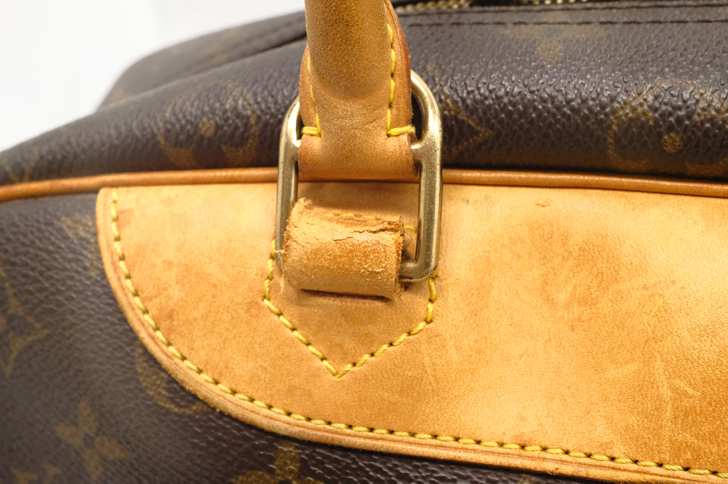 Louis Vuitton Deauville in Monogram Canvas