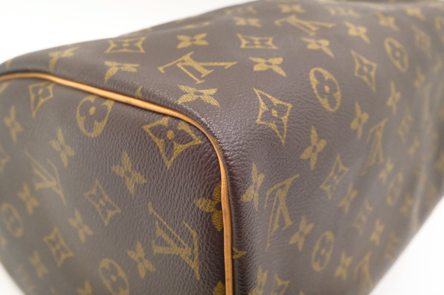 Louis Vuitton Speedy 30 in Monogram Canvas