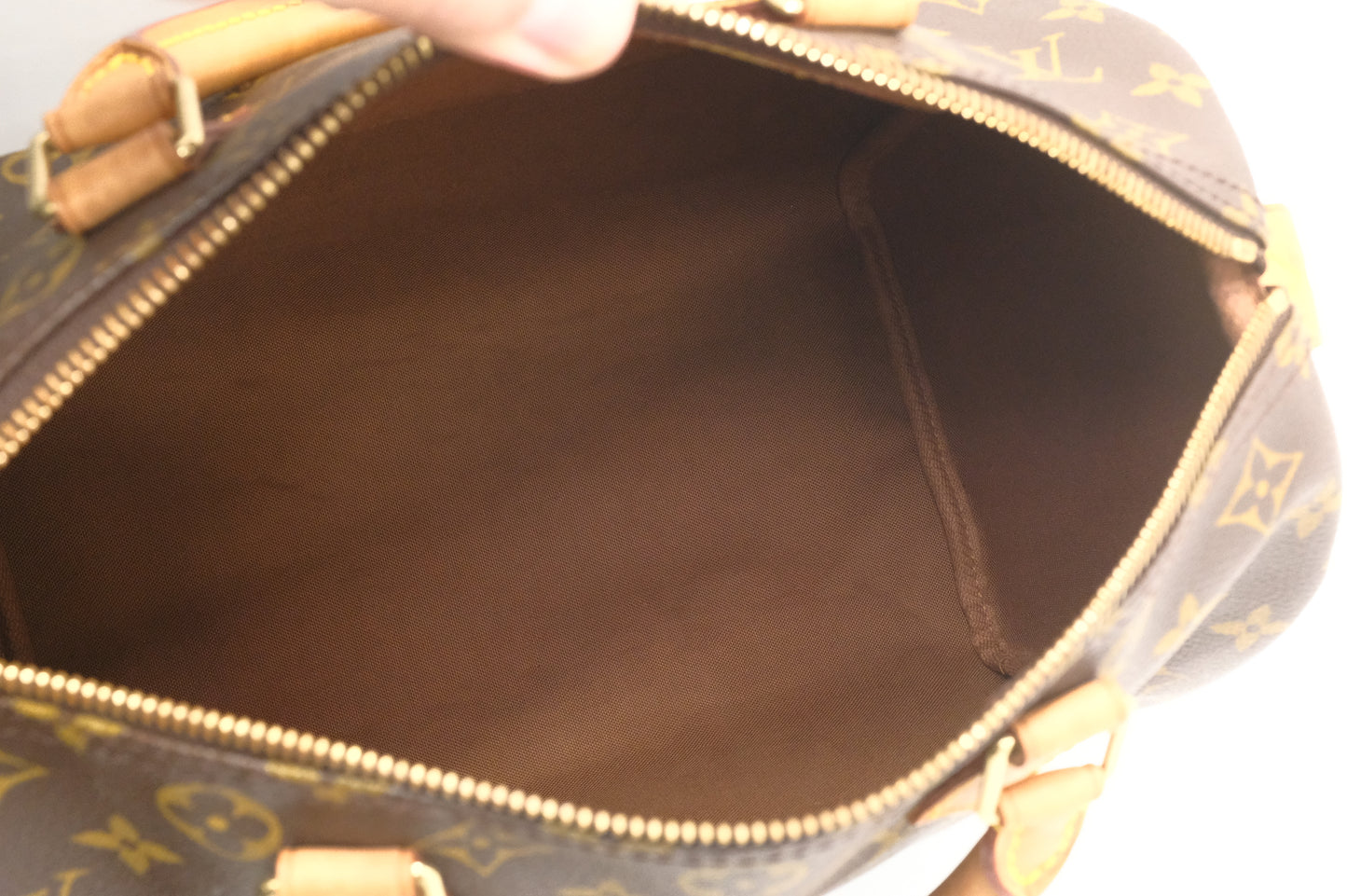 Louis Vuitton Speedy 30 in Monogram Canvas