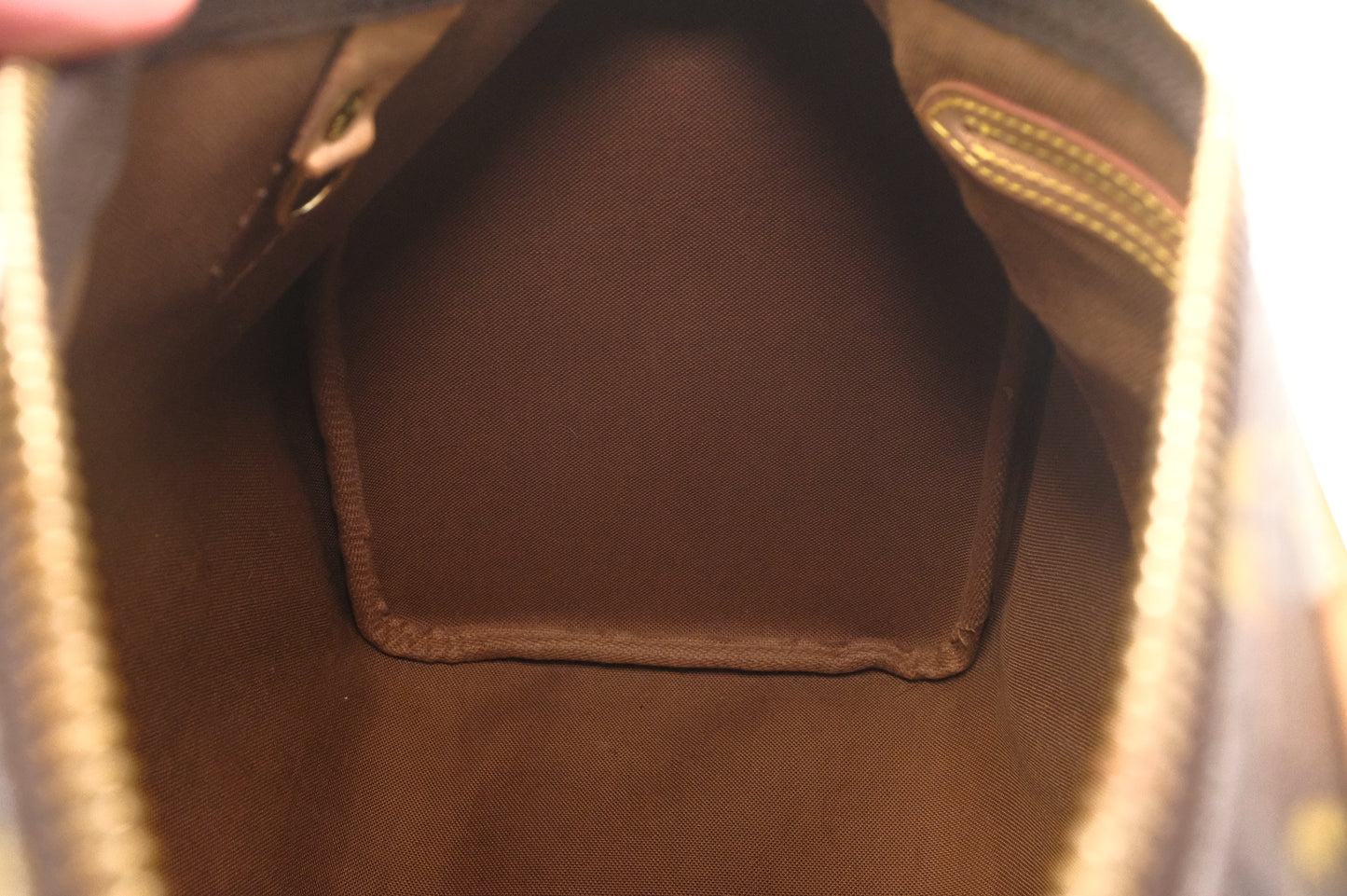 Louis Vuitton Speedy 30 in Monogram Canvas