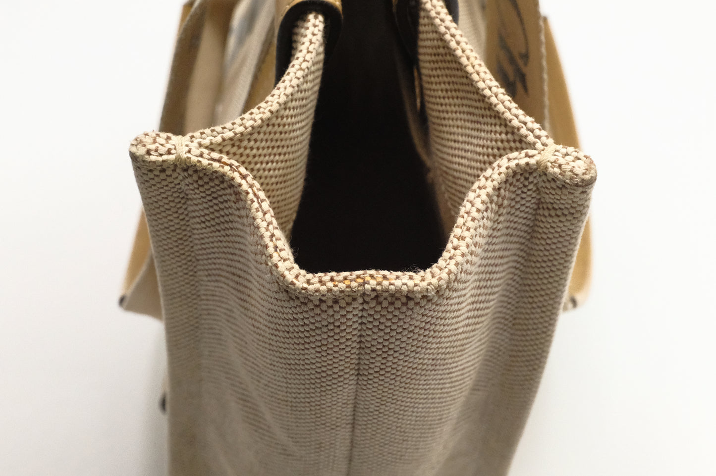 Chloe Woody Medium Tote in Beige Canvas