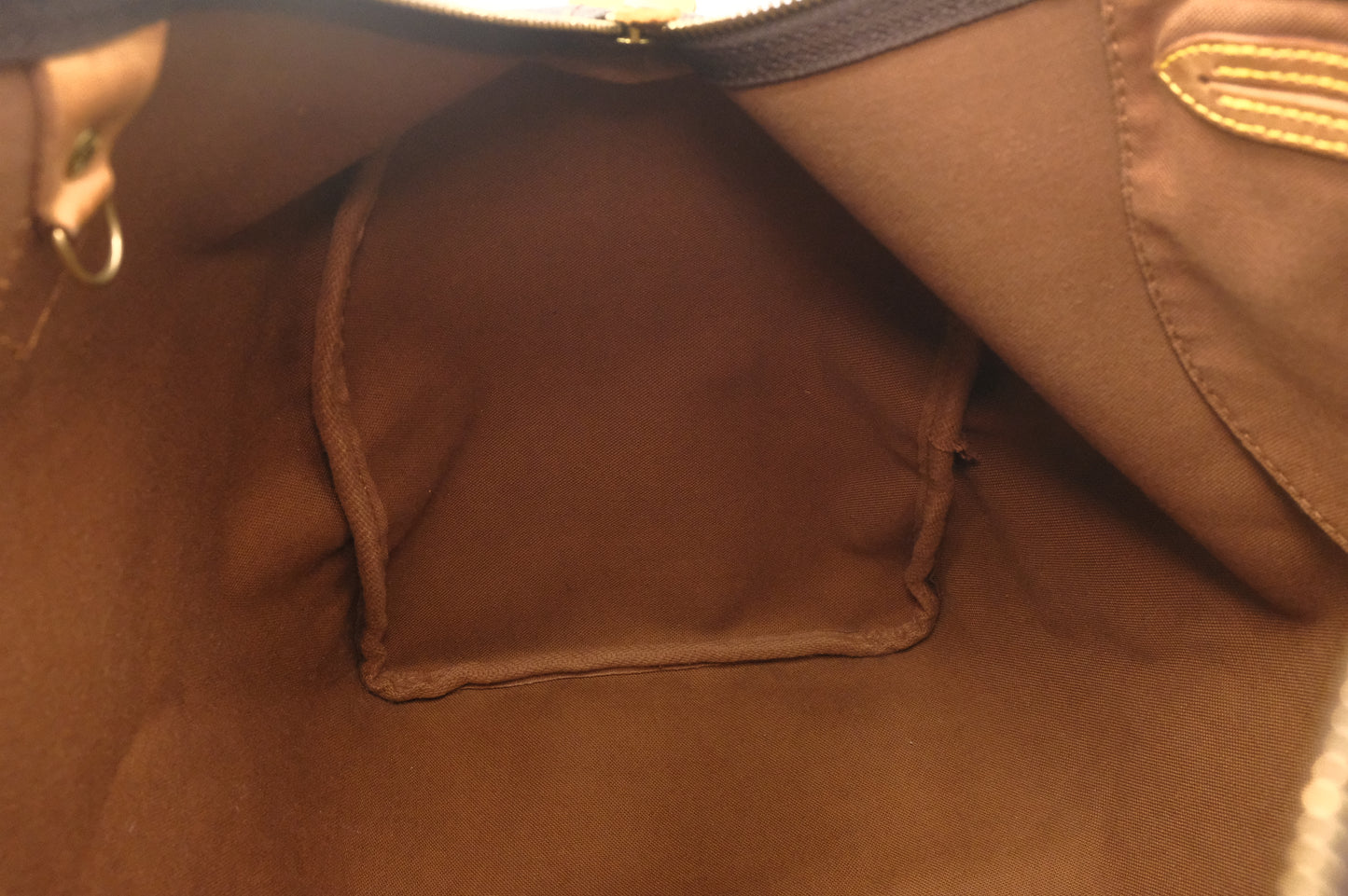 Louis Vuitton Speedy 40 in Monogram Canvas