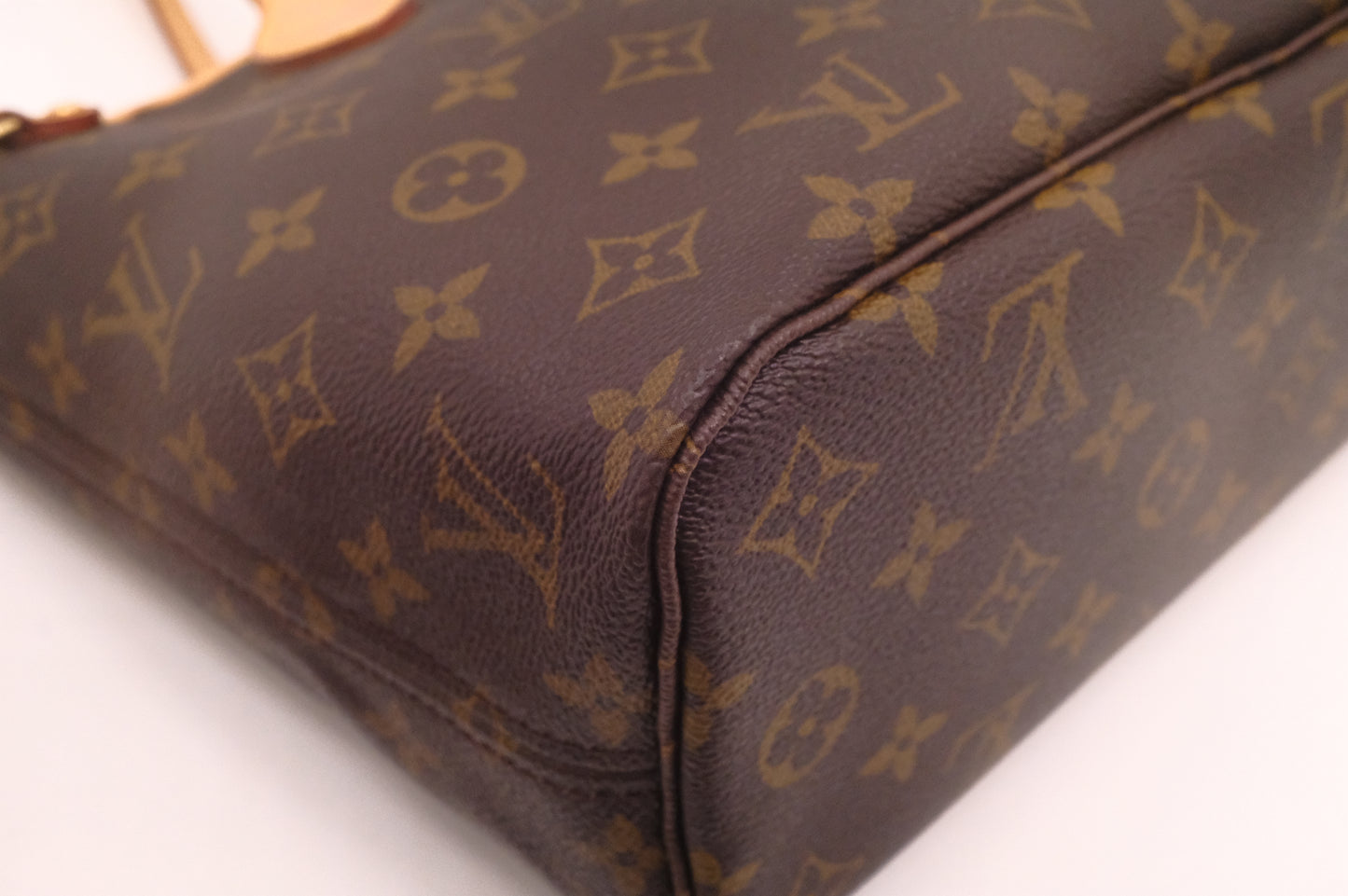 Louis Vuitton Neverfull PM in Monogram Canvas