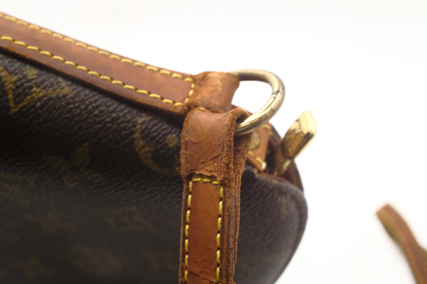Louis Vuitton Drouot in Monogram Canvas
