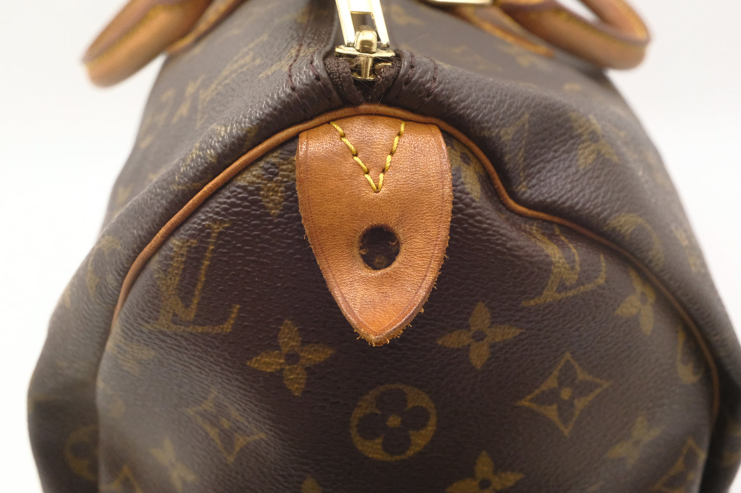 Louis Vuitton Speedy 40 in Monogram Canvas