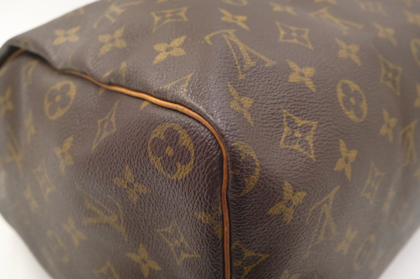 Louis Vuitton Speedy 40 in Monogram Canvas