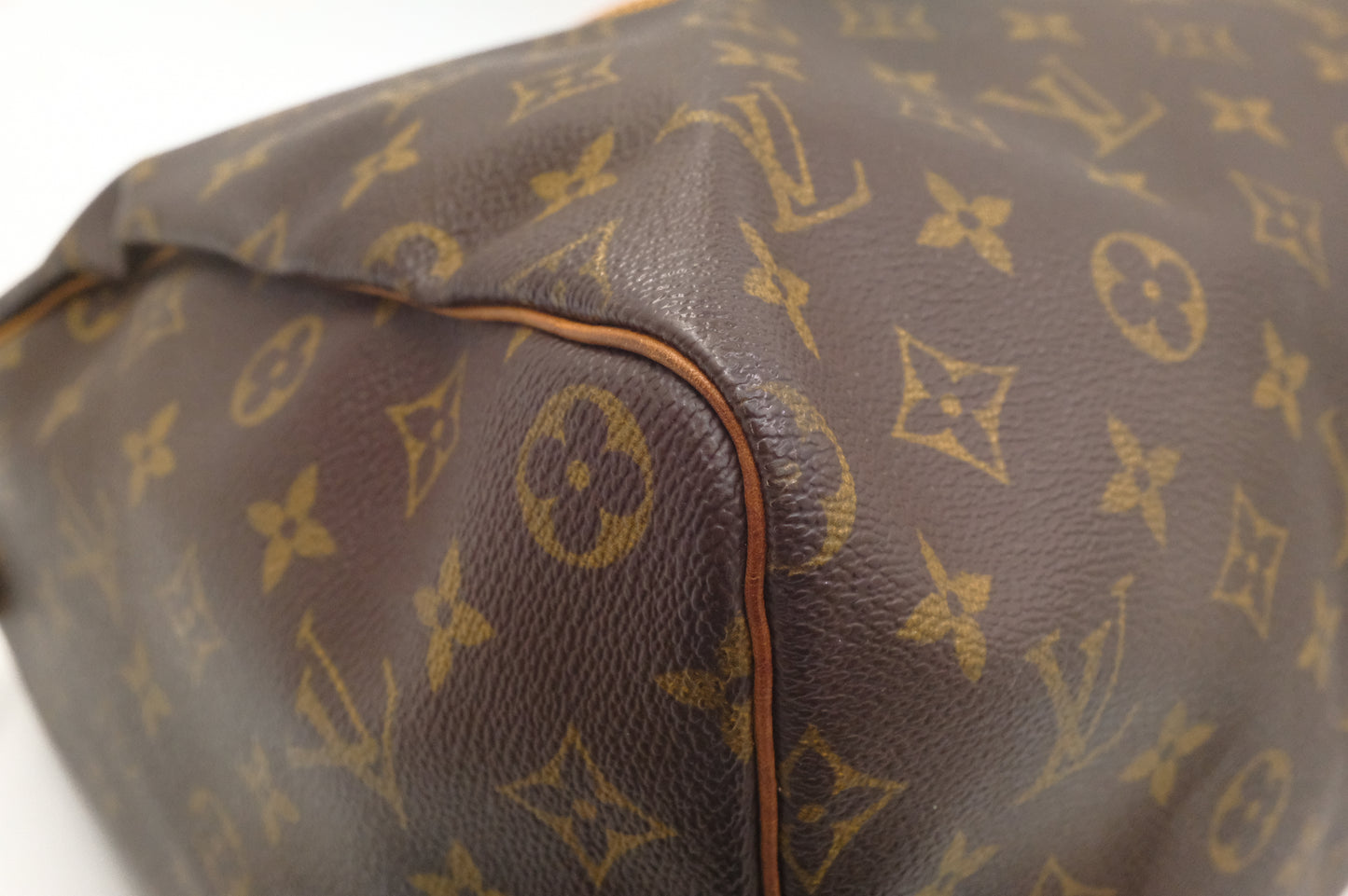 Louis Vuitton Speedy 40 in Monogram Canvas