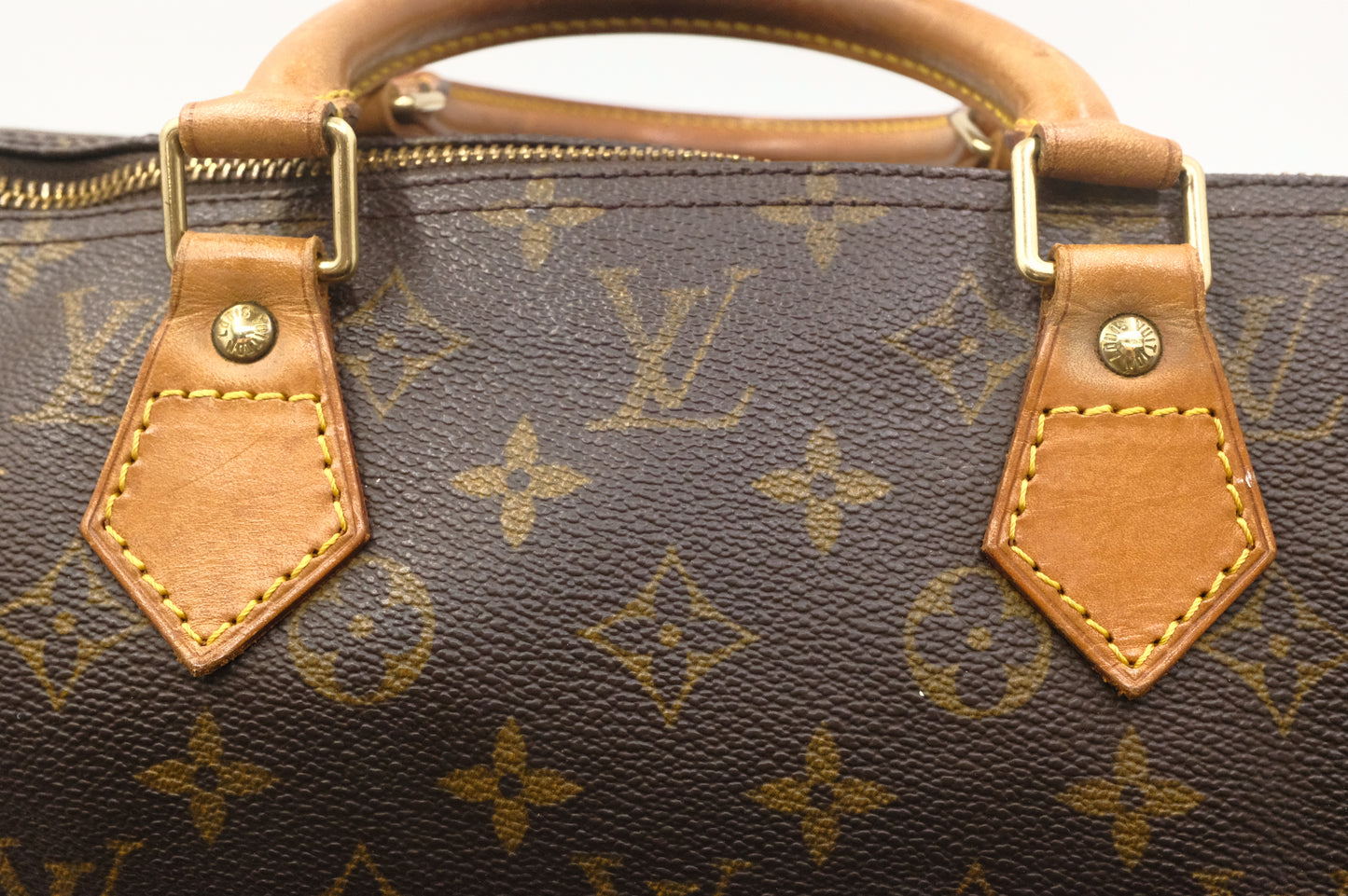 Louis Vuitton Speedy 40 in Monogram Canvas