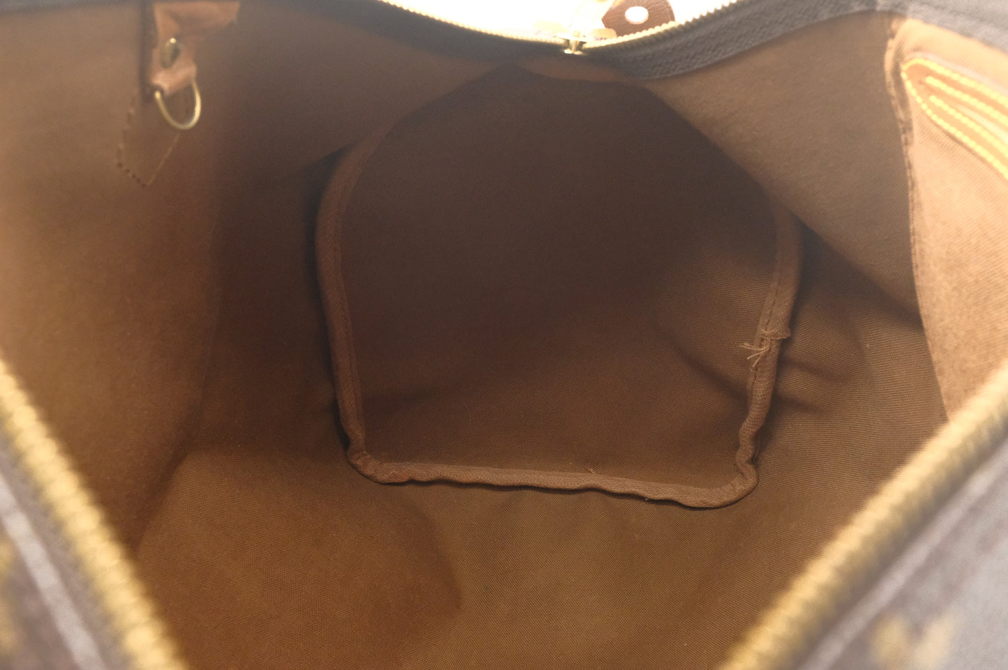 Louis Vuitton Speedy 40 in Monogram Canvas