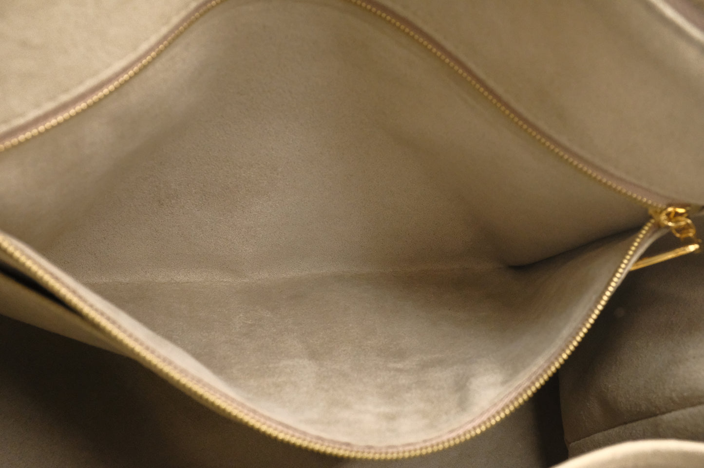 Louis Vuitton Grand Palais in Turtledove Empreinte Leather
