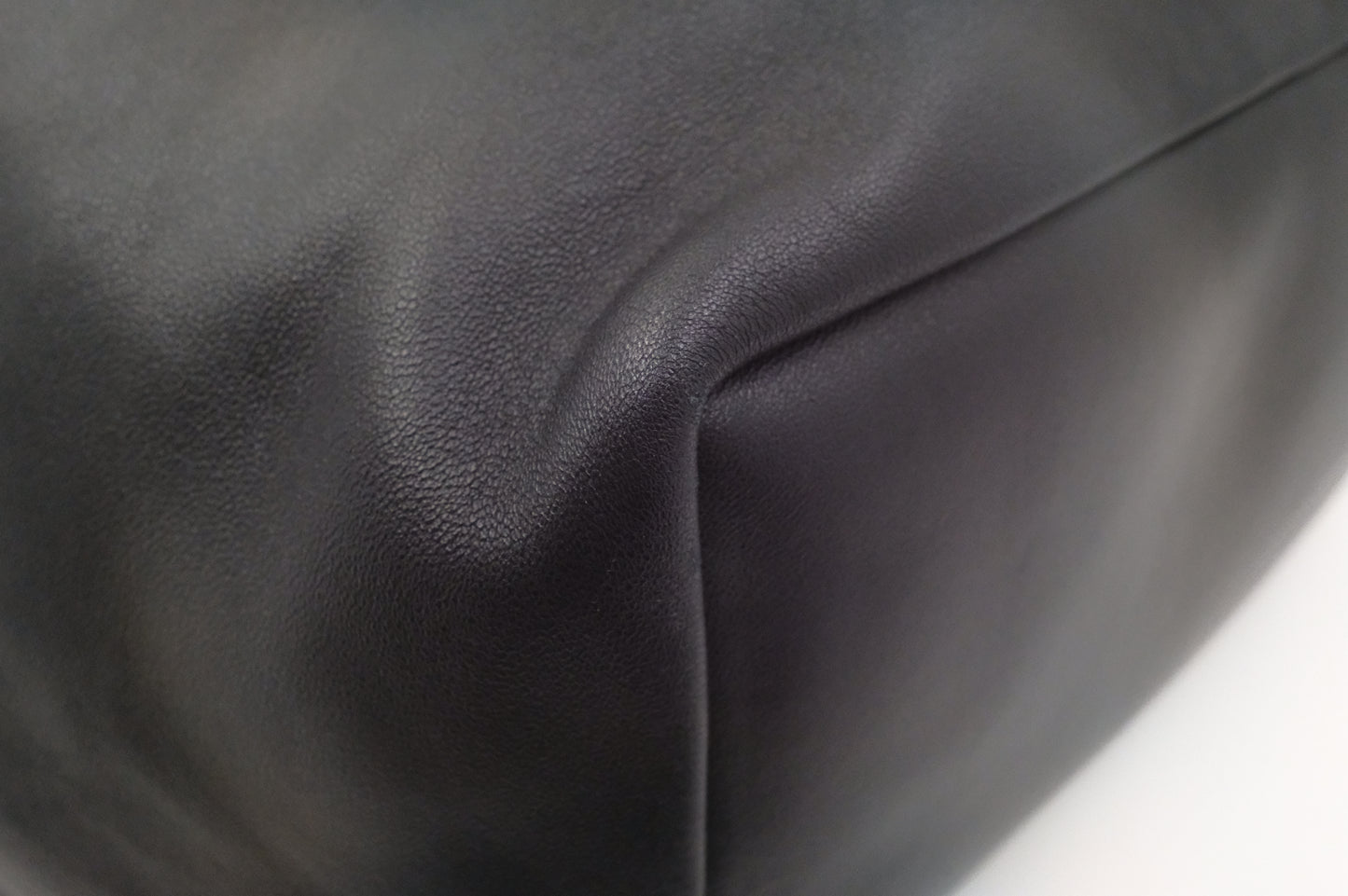 Loewe Medium Squeeze Bag in Black Leather