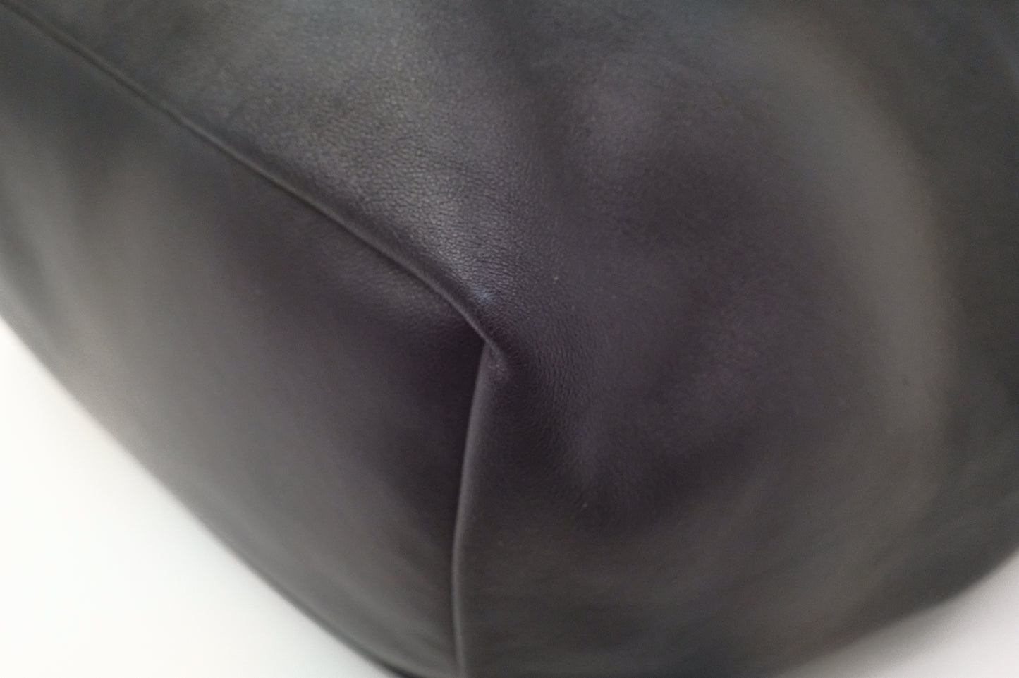 Loewe Medium Squeeze Bag in Black Leather