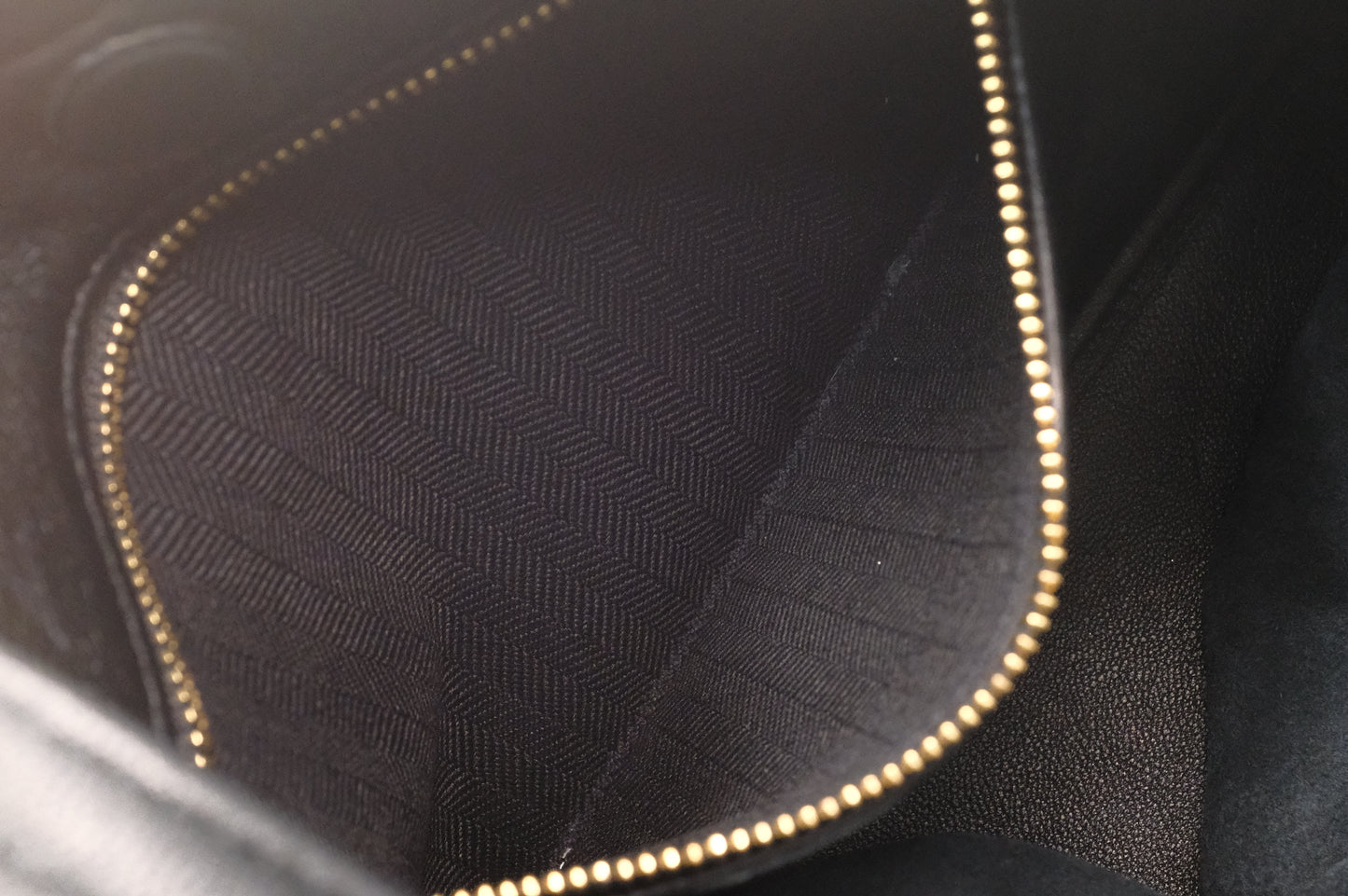 Loewe Medium Squeeze Bag in Black Leather