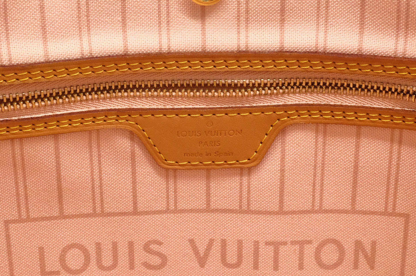 Louis Vuitton Neverfull MM in Tahitienne Damier Azur Canvas