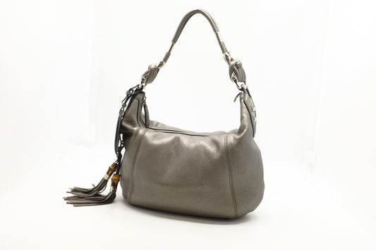 Gucci Techno Horsebit Hobo Bag in Silver Leather