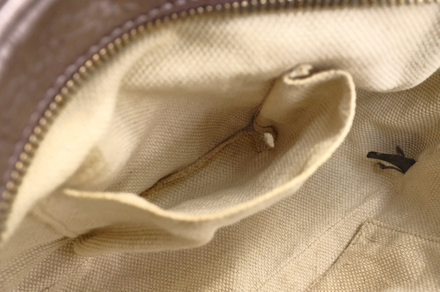 Gucci Soho Cossbody Bag in Metallic Purple Leather