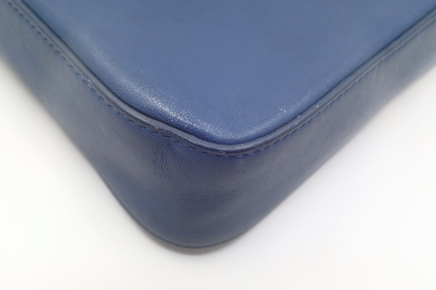 Fendi Leather Be Baguette in Blue Leather