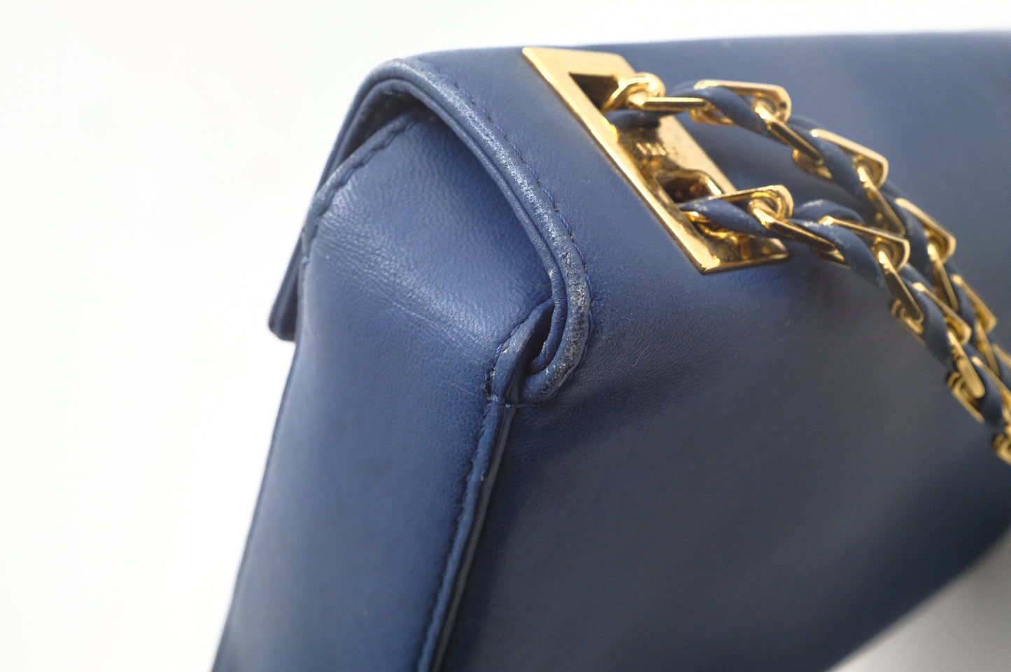 Fendi Leather Be Baguette in Blue Leather