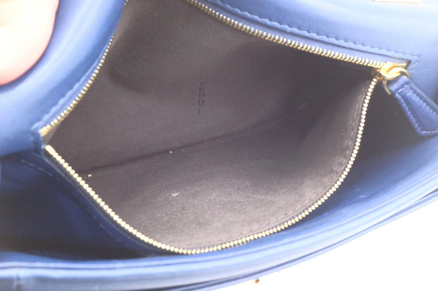 Fendi Leather Be Baguette in Blue Leather