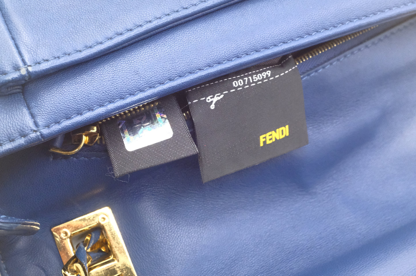 Fendi Leather Be Baguette in Blue Leather
