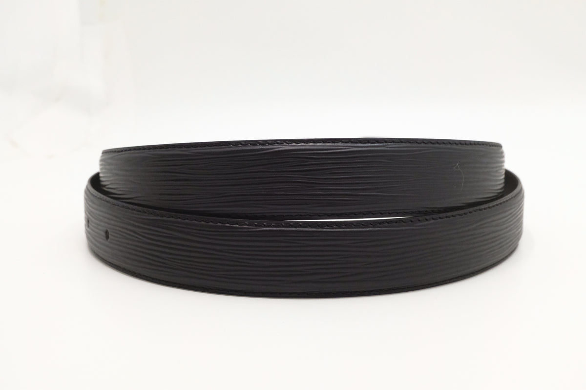 Louis Vuitton Belt in Black Epi Leather
