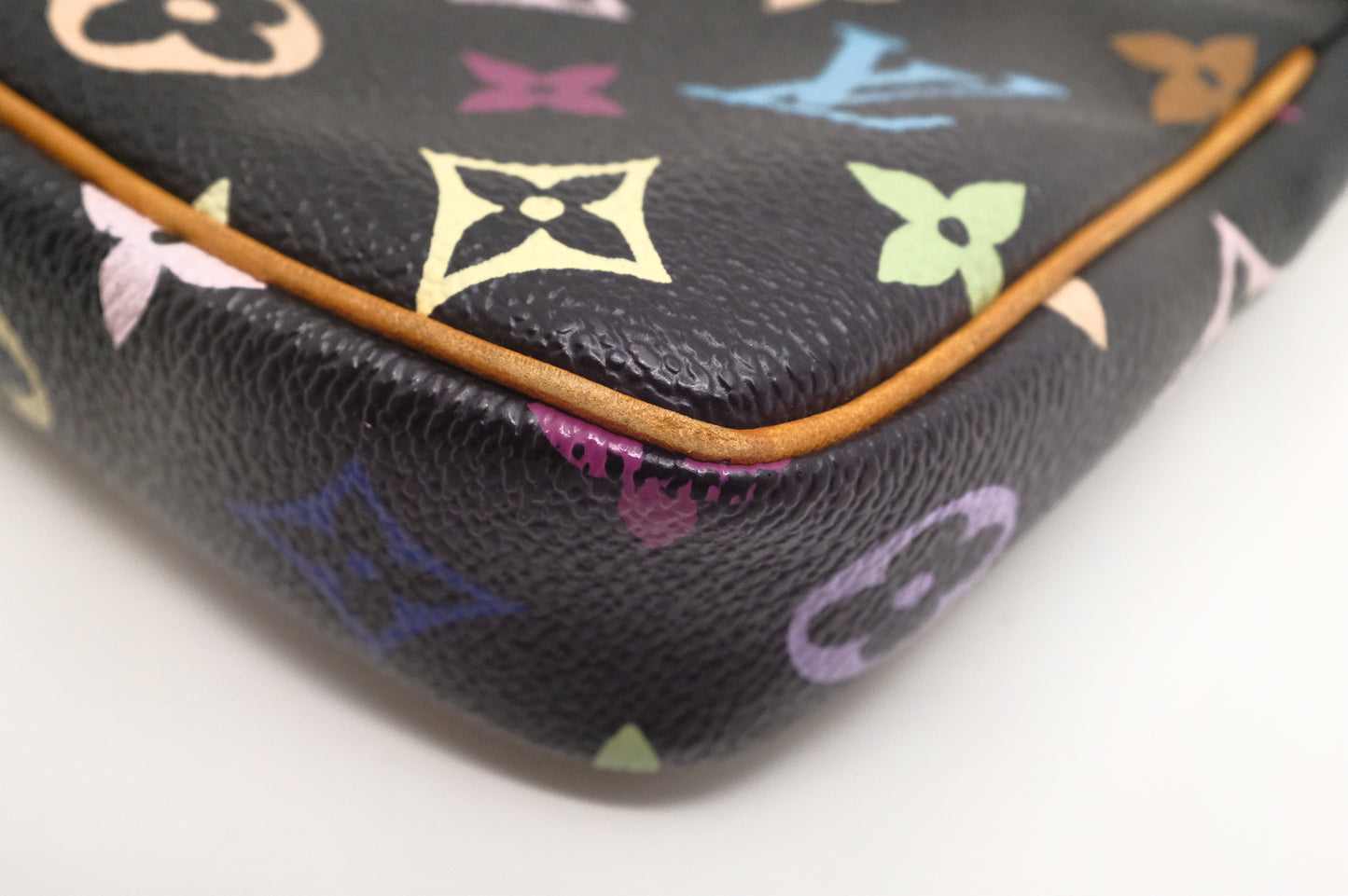 Louis Vuitton Pochette Accessoires in Black Multicolor Monogram Canvas