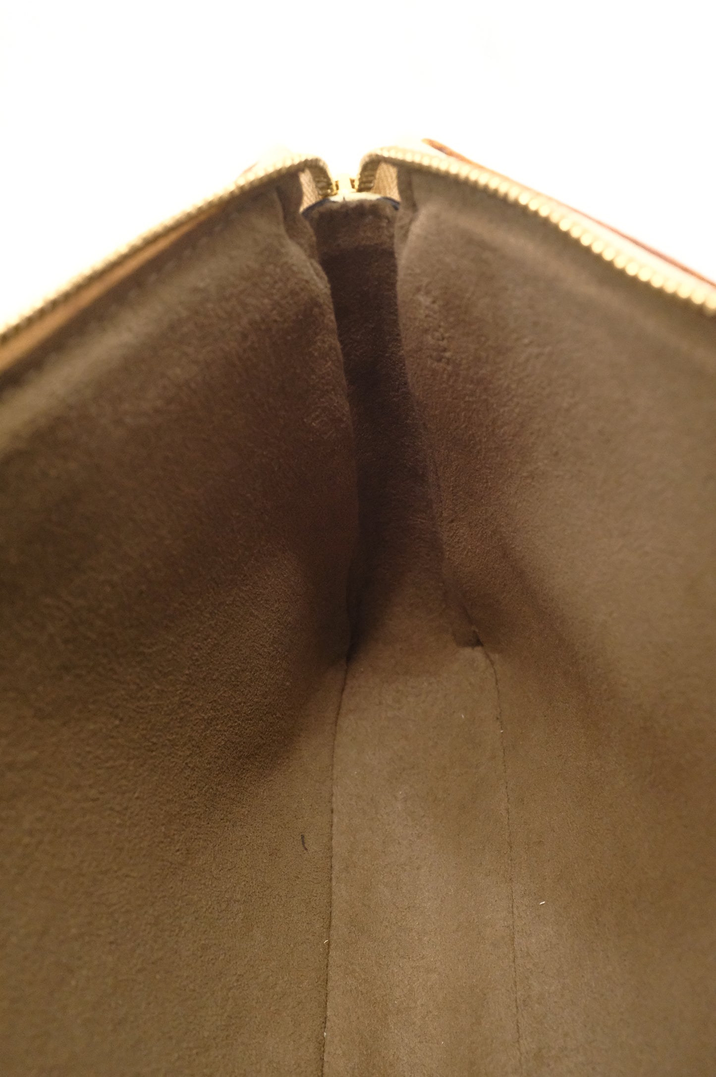 Louis Vuitton Pochette Accessoires in Black Multicolor Monogram Canvas