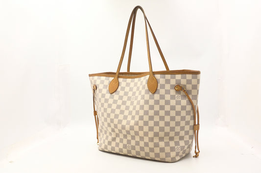 Louis Vuitton Neverfull MM in Damier Azur Canvas