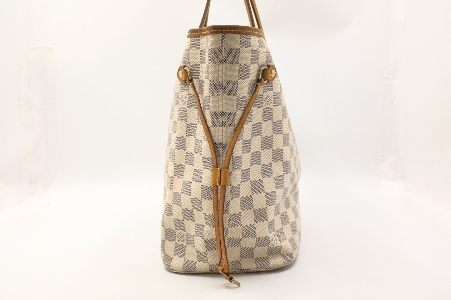 Louis Vuitton Neverfull MM in Damier Azur Canvas
