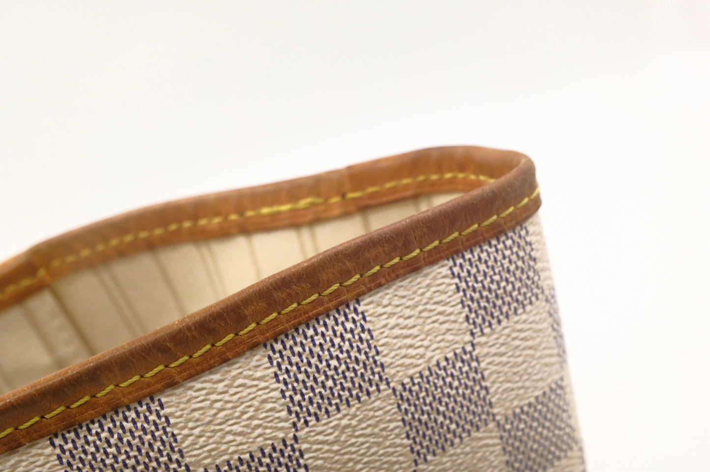 Louis Vuitton Neverfull MM in Damier Azur Canvas