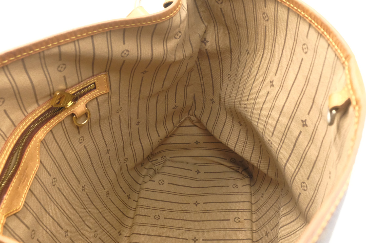 Louis Vuitton Delightful MM in Monogram Canvas
