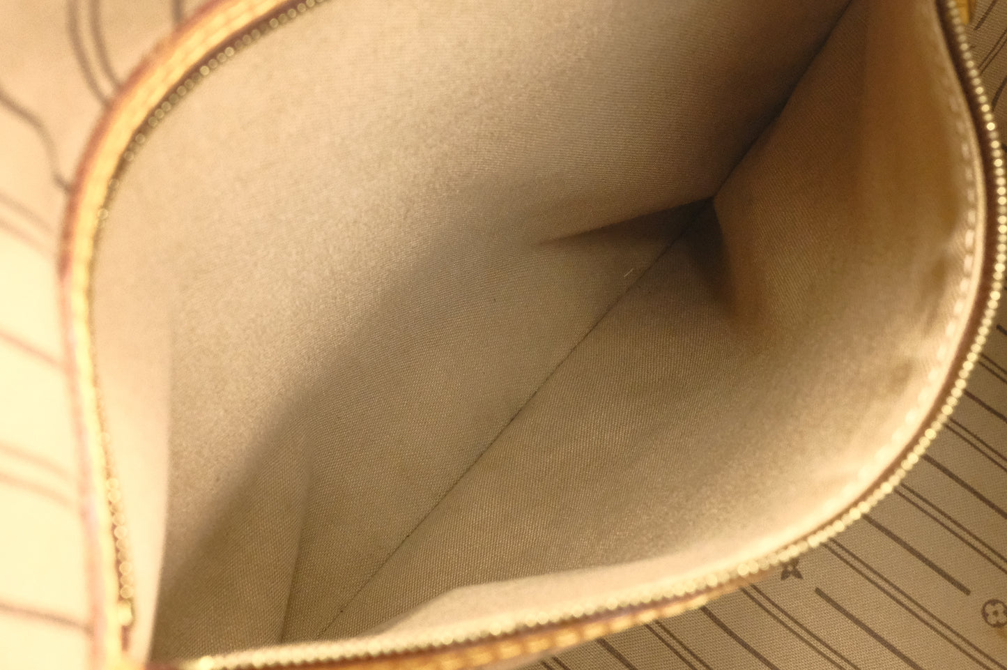 Louis Vuitton Delightful MM in Monogram Canvas